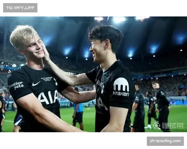 热刺3-0击败十人西汉姆 贝里瓦尔传射助攻 绍切克染红铁锤帮4轮丢11球 热刺3-0击败十人西汉姆 贝里瓦尔传射助攻 绍切克染红铁锤帮4轮丢11球